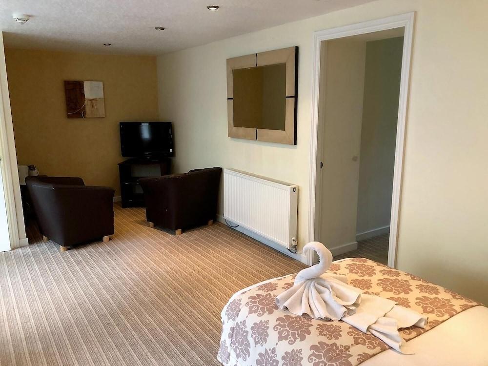 The George Stansted Airport Locanda