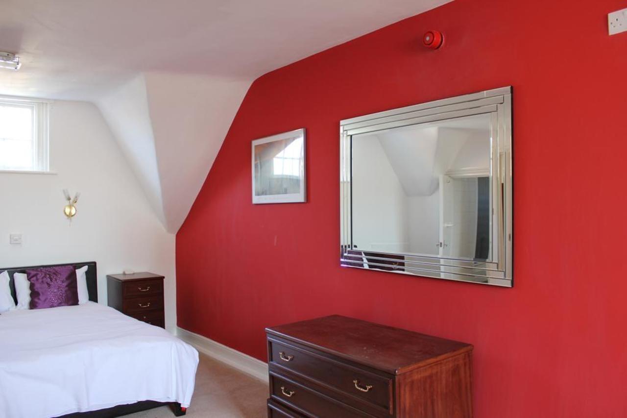 The George Stansted Airport Bishop's Stortford